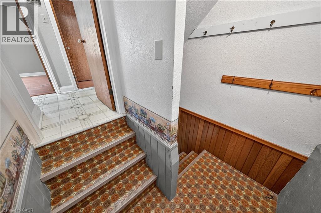 497 VICTORIA Street S thumbnail 28