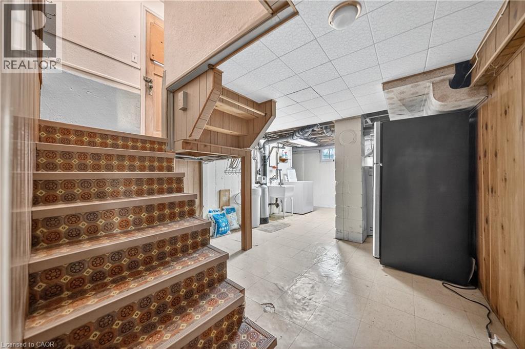 497 VICTORIA Street S thumbnail 29