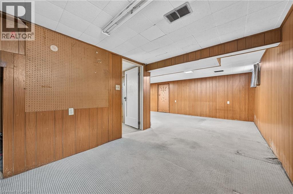 497 VICTORIA Street S thumbnail 31