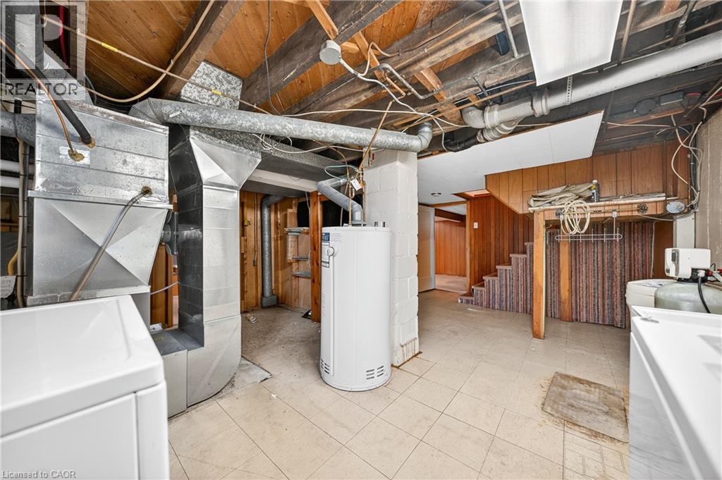 497 VICTORIA Street S thumbnail 36