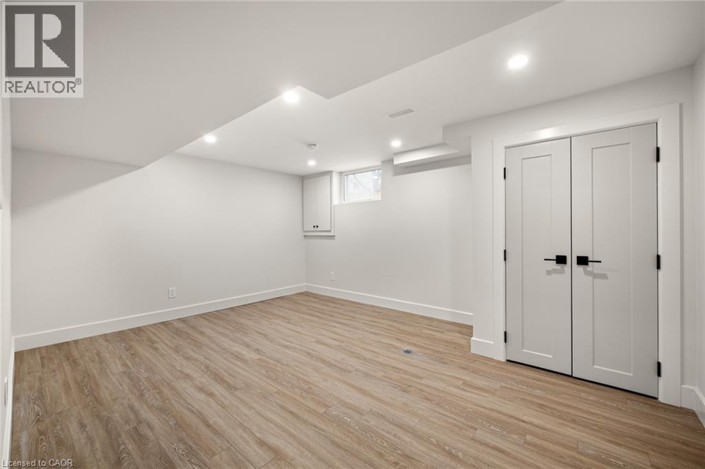 361 COLERIDGE Place thumbnail 28