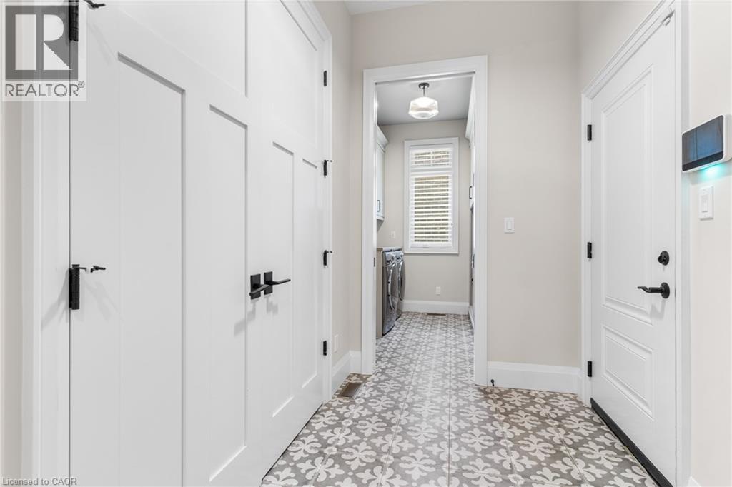44 PIONEER RIDGE Drive thumbnail 32