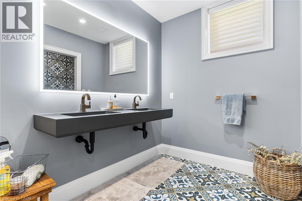 44 PIONEER RIDGE Drive thumbnail 47
