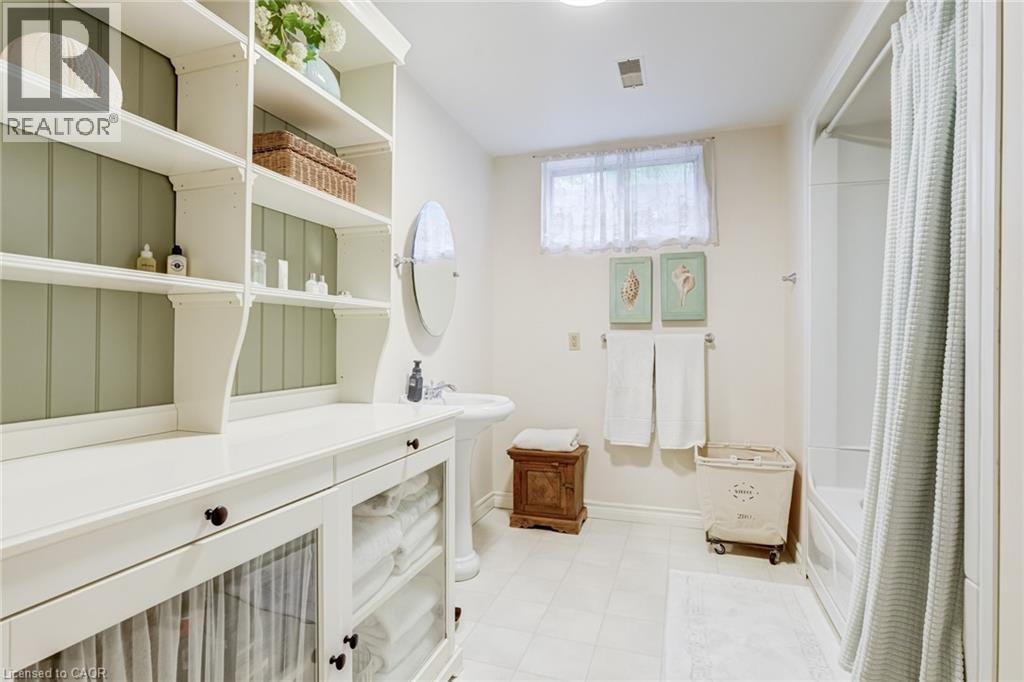 2134 MAPLEWOOD Road thumbnail 37