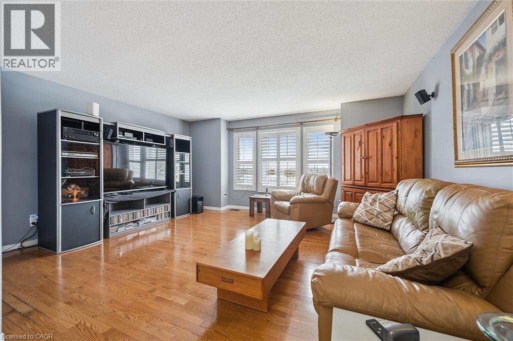 11 ACORN Way thumbnail 17