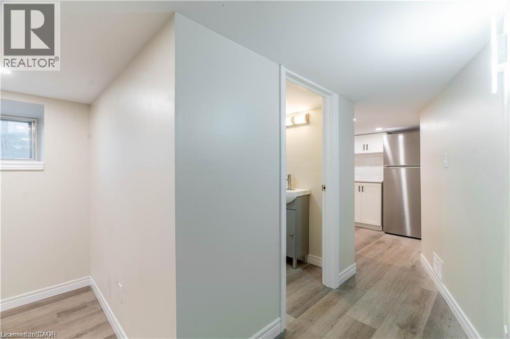 66 QUEEN Street W thumbnail 25