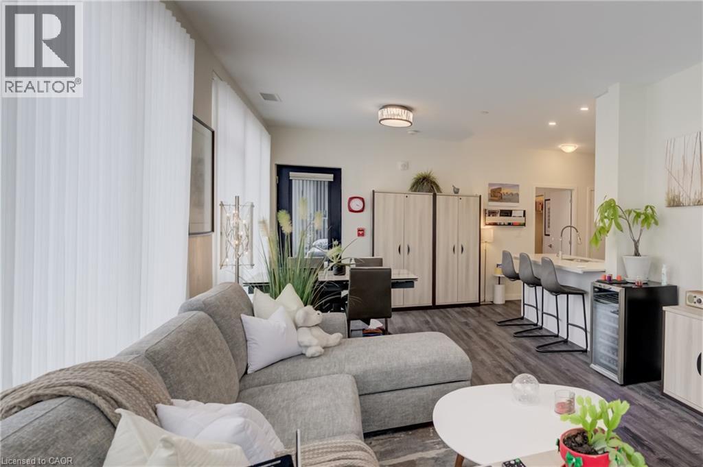690 KING Street W Unit# 112 thumbnail 13