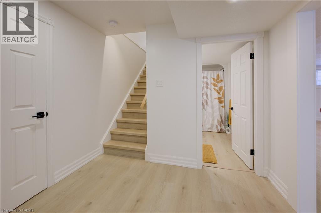 11 CECIL KENNEDY Court thumbnail 20