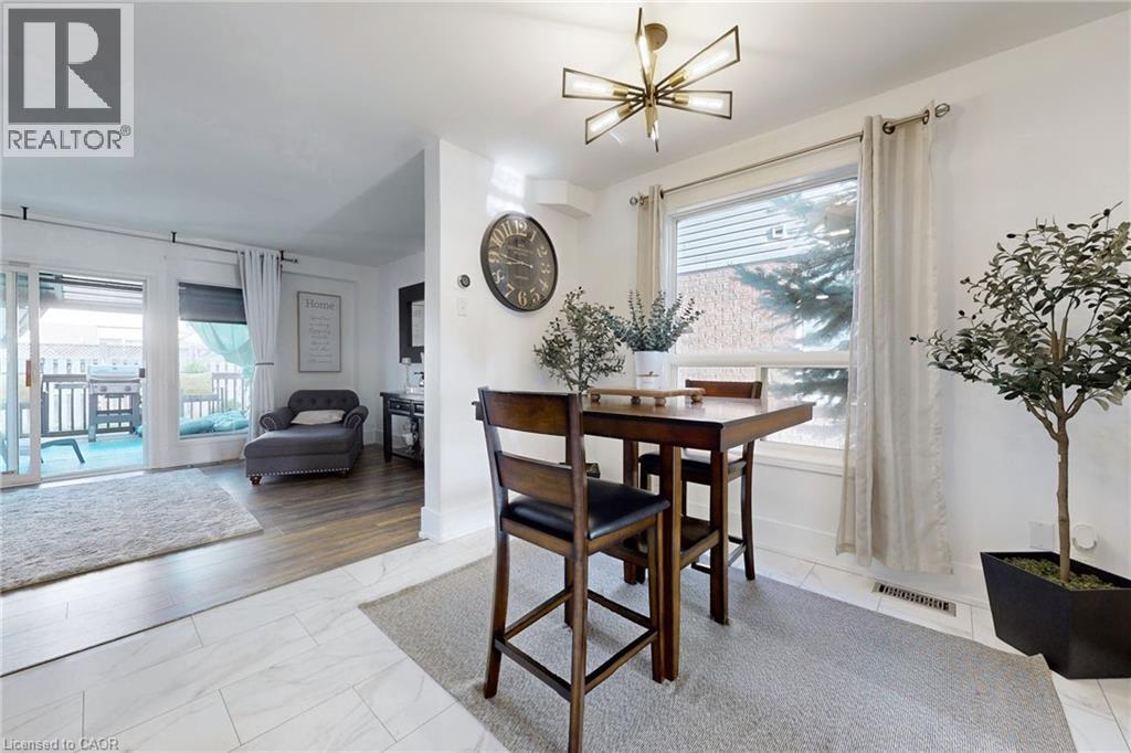 658 MORTIMER Drive thumbnail 12
