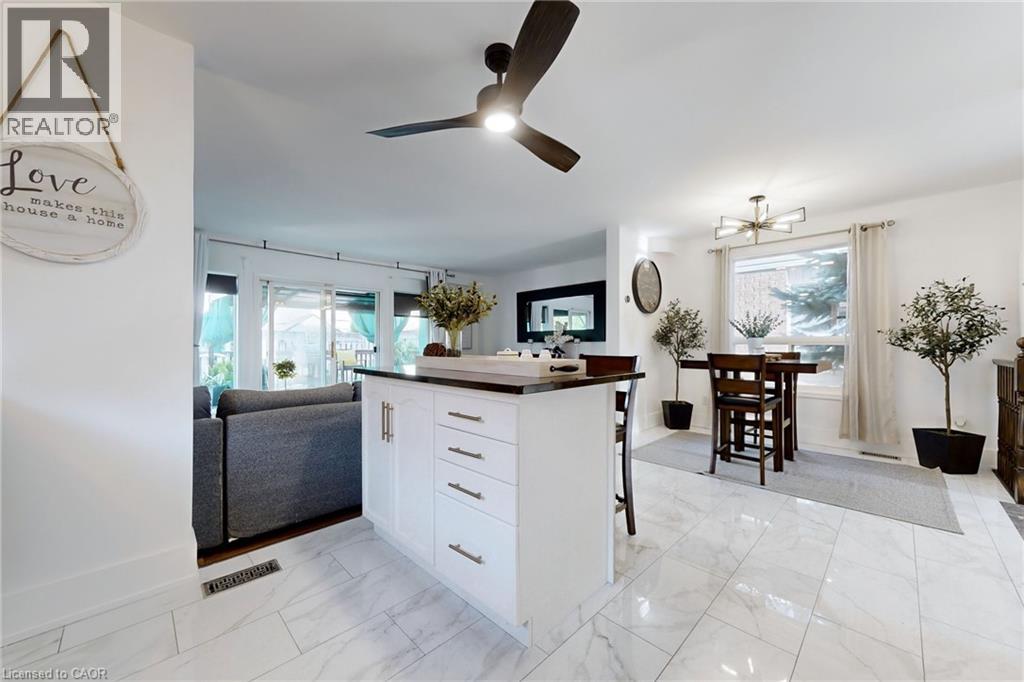 658 MORTIMER Drive thumbnail 16