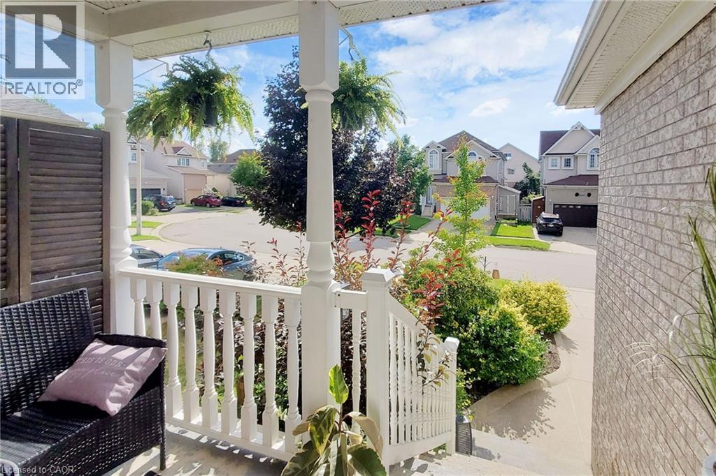658 MORTIMER Drive thumbnail 4