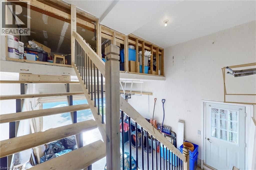 658 MORTIMER Drive thumbnail 42