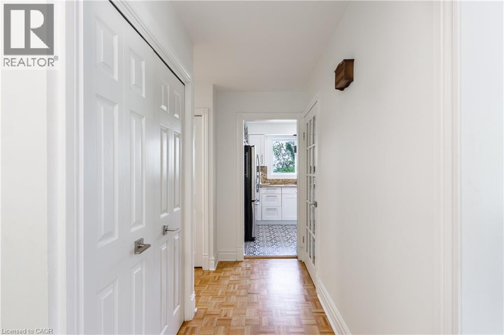 176 RIVERBANK Drive thumbnail 22