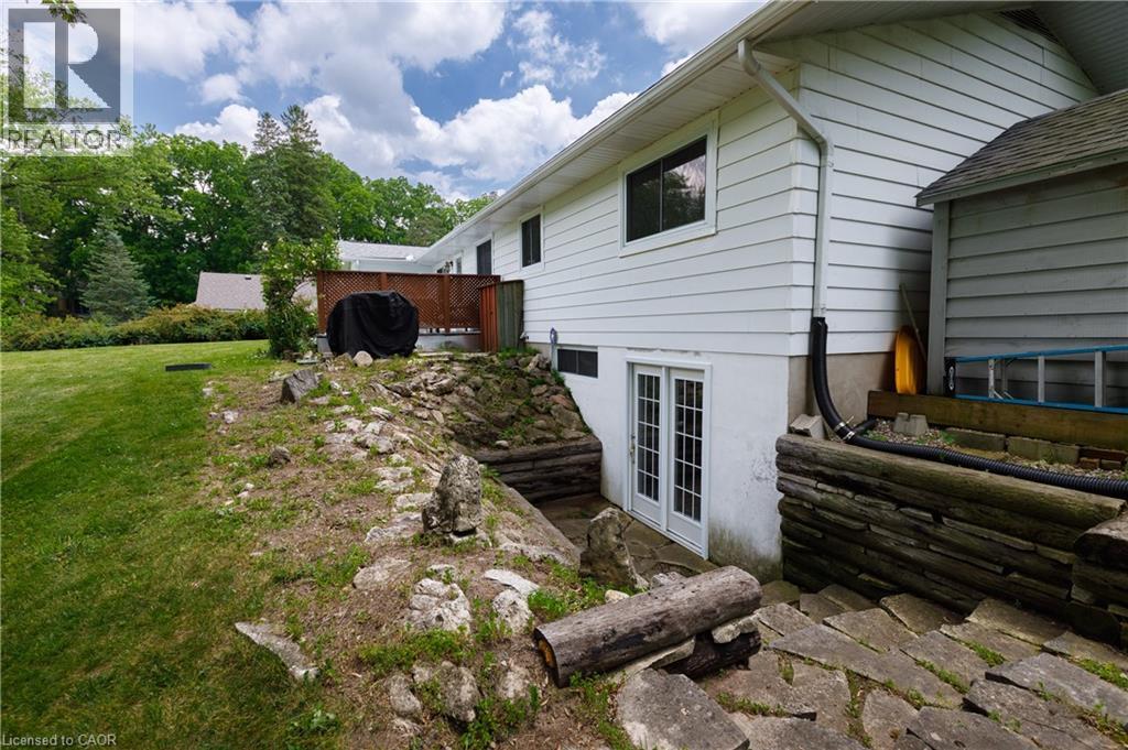 176 RIVERBANK Drive thumbnail 42