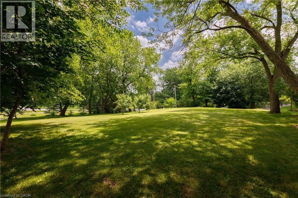 176 RIVERBANK Drive thumbnail 48