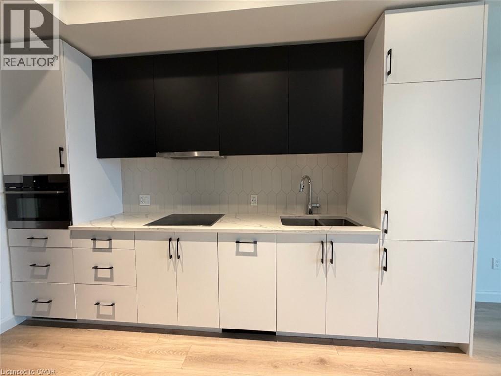 741 KING Street W Unit# 301 thumbnail 14