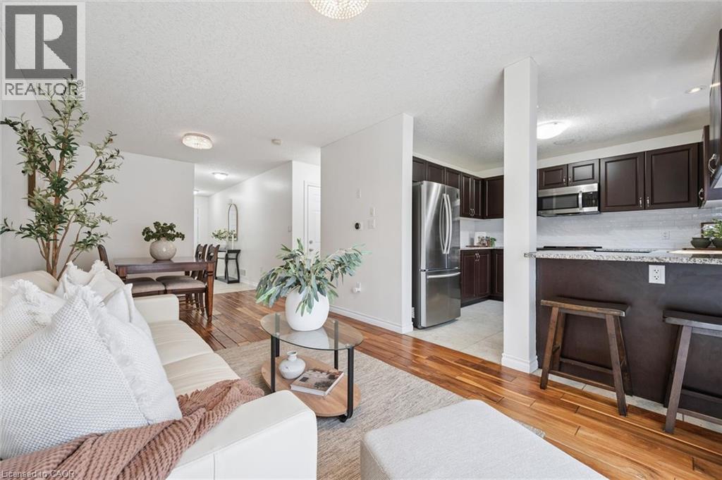 45 CAPTAIN MCCALLUM Drive thumbnail 14
