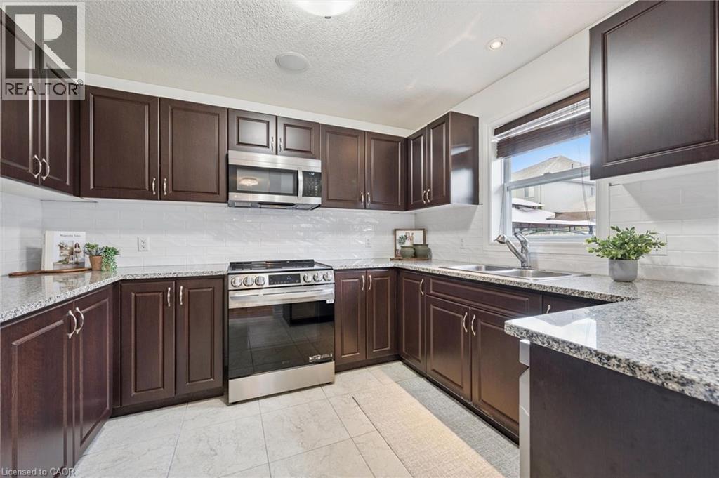 45 CAPTAIN MCCALLUM Drive thumbnail 17