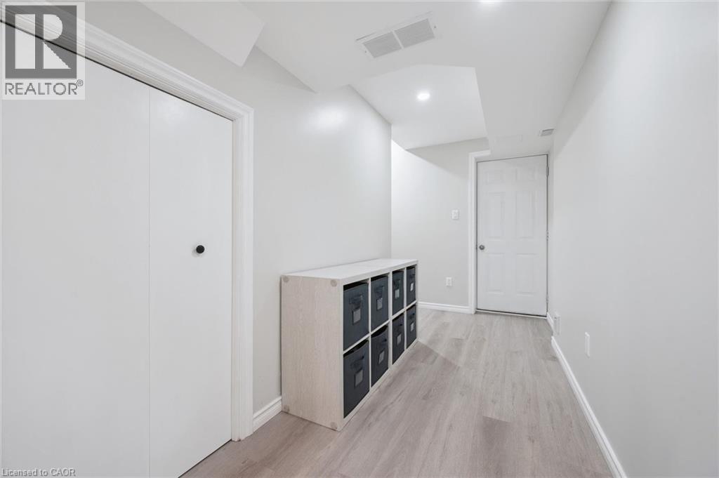 45 CAPTAIN MCCALLUM Drive thumbnail 30