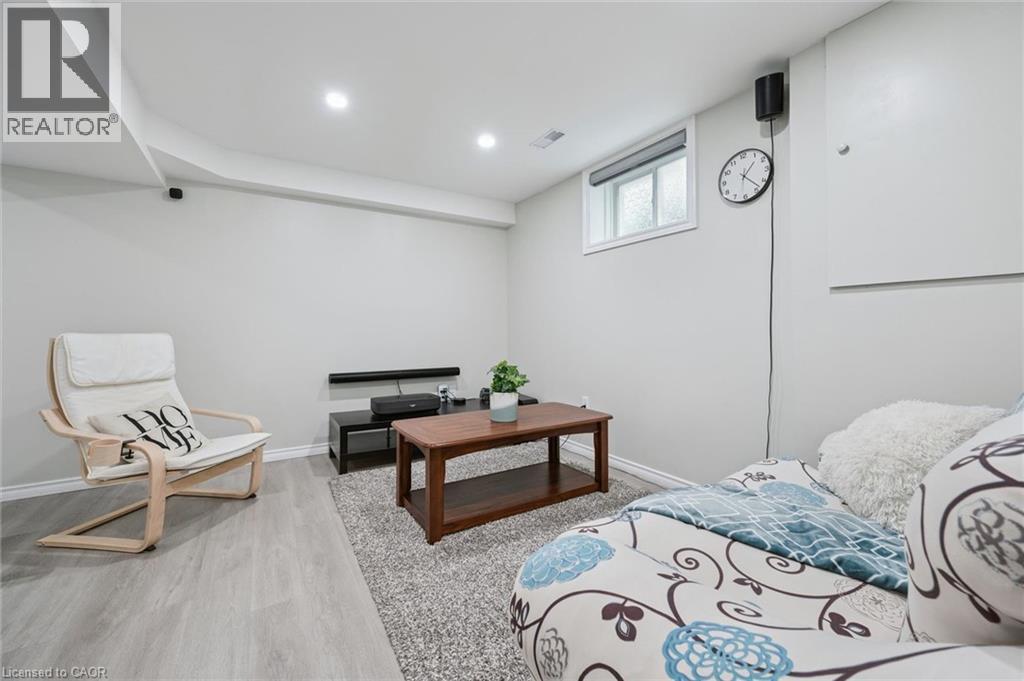 45 CAPTAIN MCCALLUM Drive thumbnail 31
