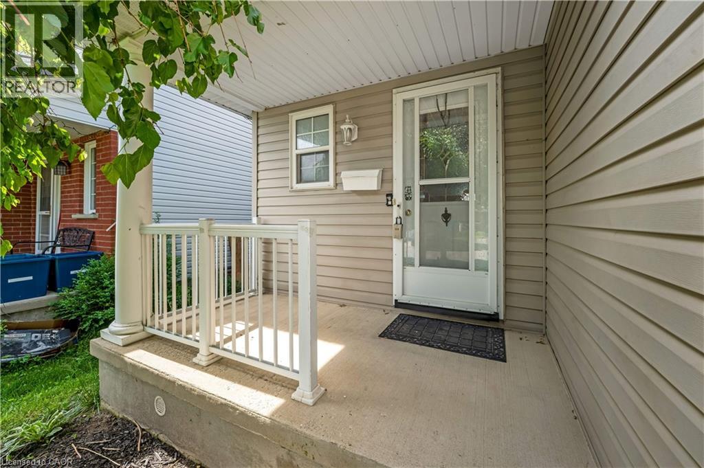 359 HIGHBROOK Crescent thumbnail 3