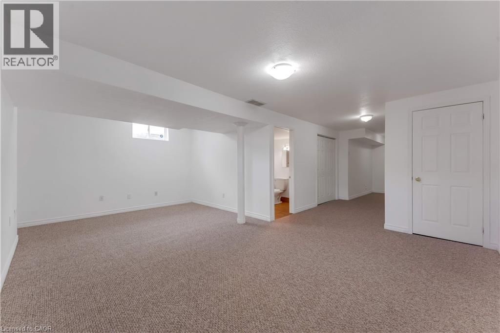 359 HIGHBROOK Crescent thumbnail 32
