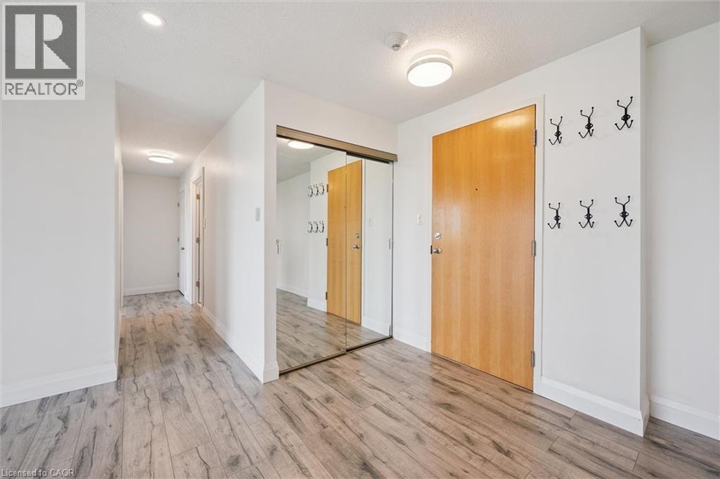55 BLUE SPRINGS Drive Unit# 706 thumbnail 12