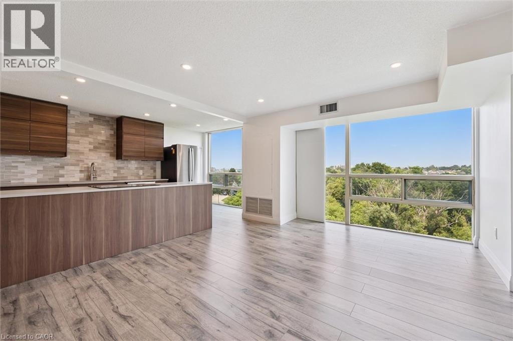 55 BLUE SPRINGS Drive Unit# 706 thumbnail 2