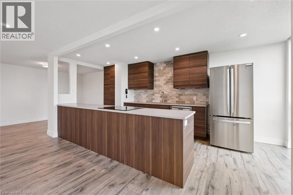 55 BLUE SPRINGS Drive Unit# 706 thumbnail 3