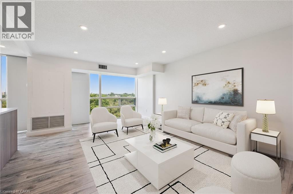55 BLUE SPRINGS Drive Unit# 706 thumbnail 5