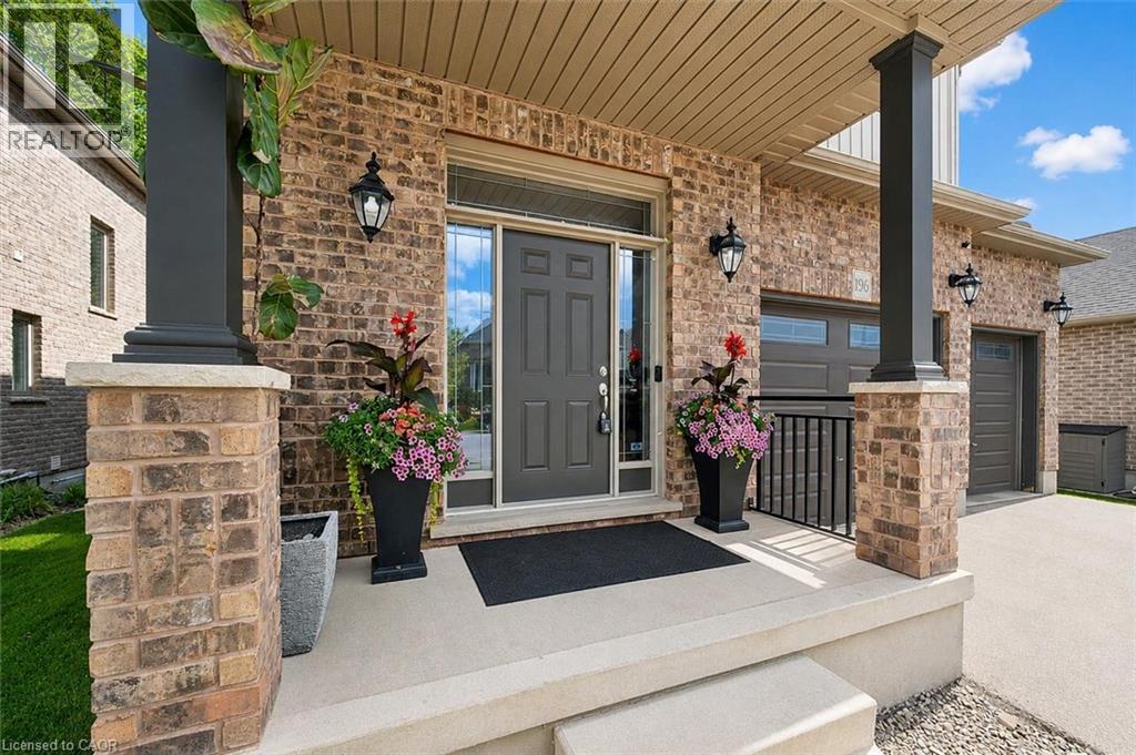 196 MAPLE BUSH Drive thumbnail 2