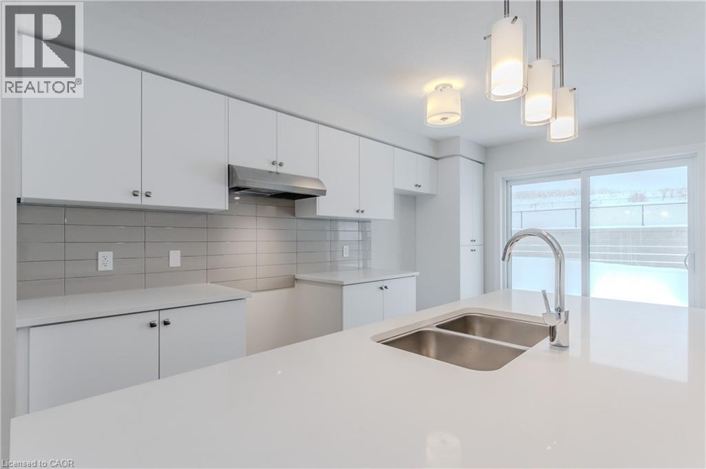 15 URBANE Boulevard thumbnail 15