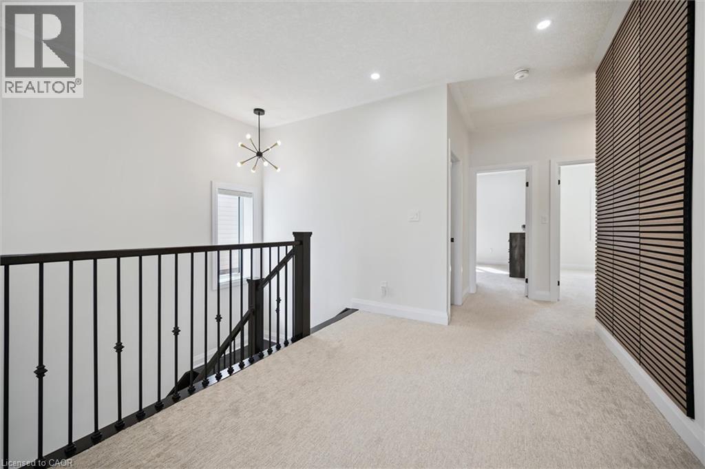 552 NATHALIE Crescent thumbnail 23