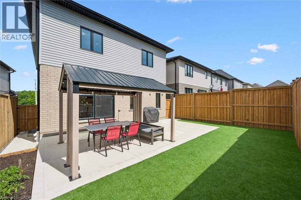 552 NATHALIE Crescent thumbnail 44