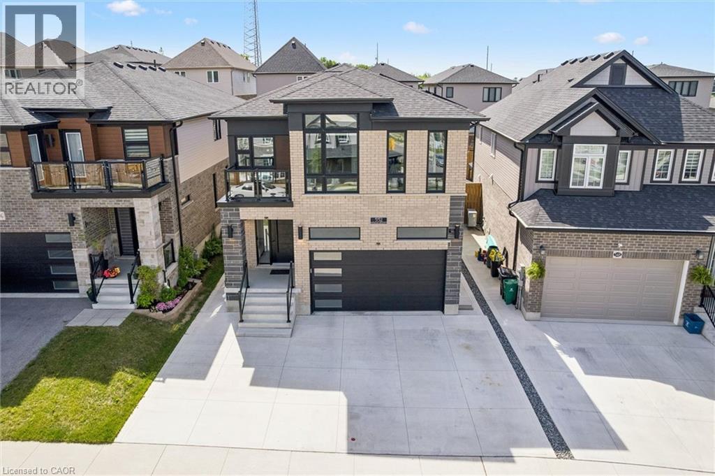 552 NATHALIE Crescent thumbnail 2