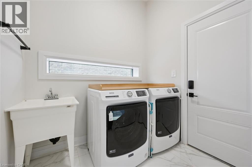 552 NATHALIE Crescent thumbnail 22