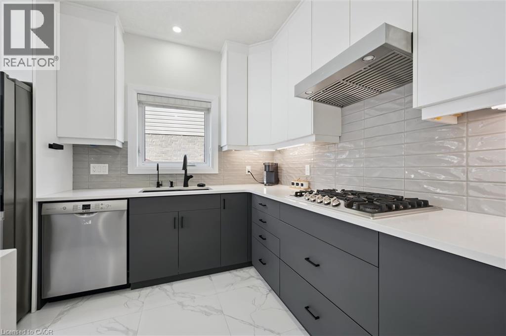 552 NATHALIE Crescent thumbnail 17