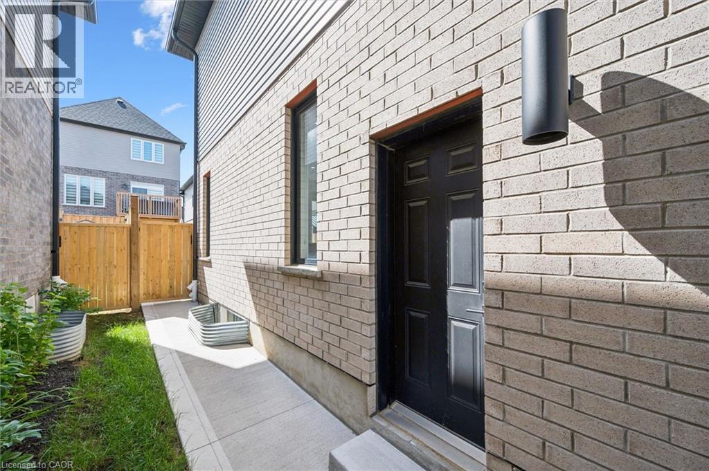552 NATHALIE Crescent thumbnail 47