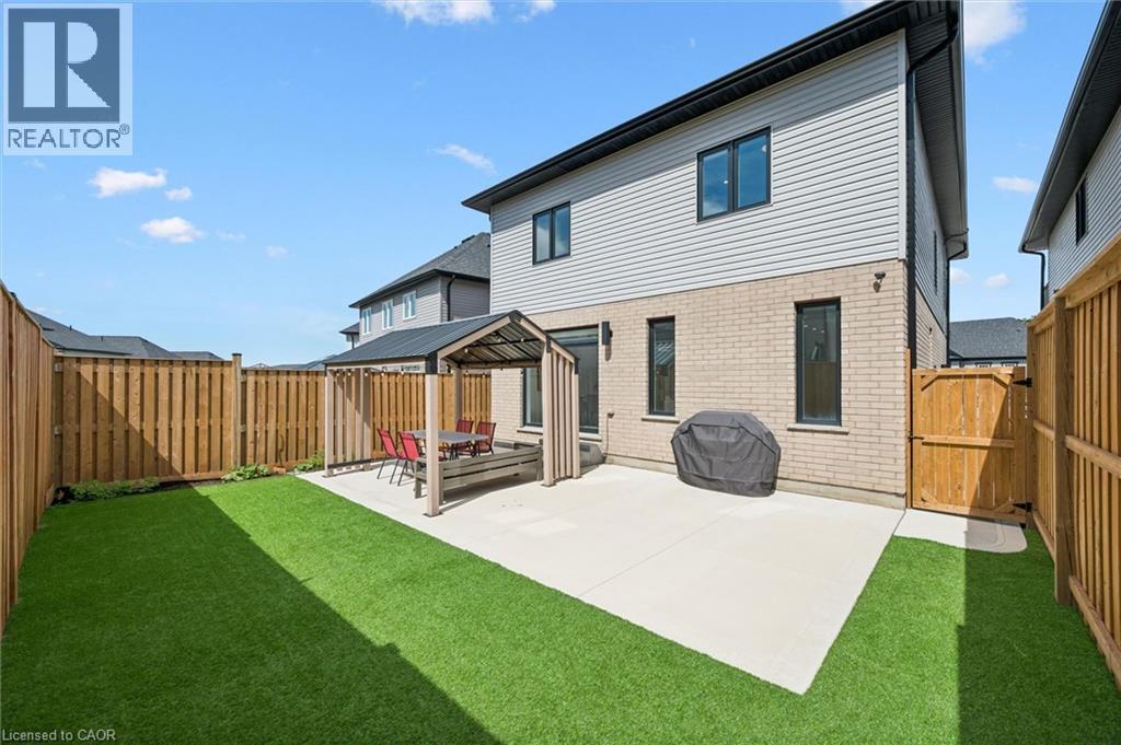 552 NATHALIE Crescent thumbnail 45