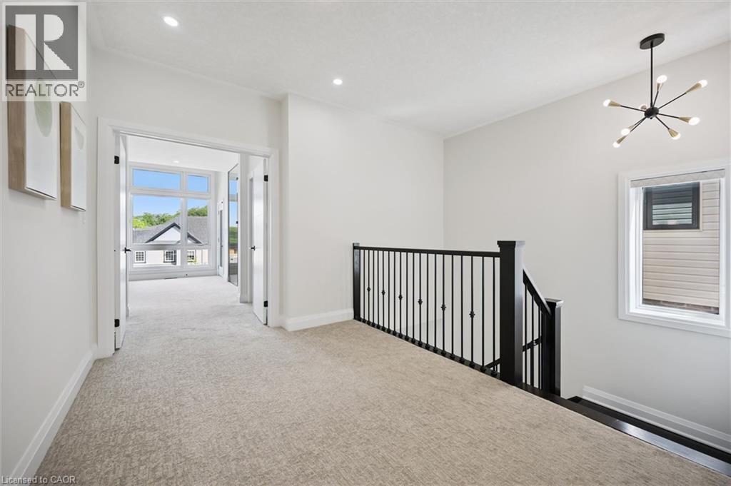 552 NATHALIE Crescent thumbnail 24