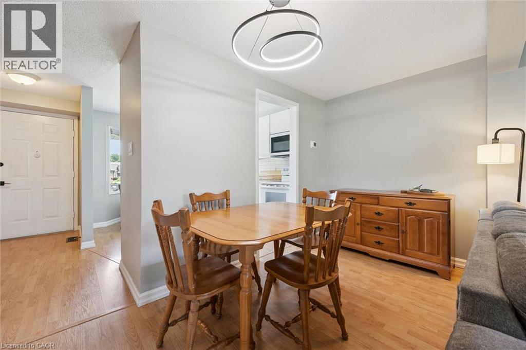 315 MAYVIEW Crescent Unit# B thumbnail 13