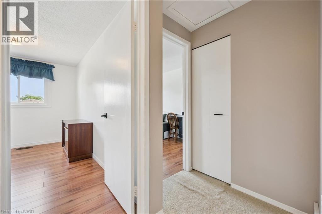 315 MAYVIEW Crescent Unit# B thumbnail 21