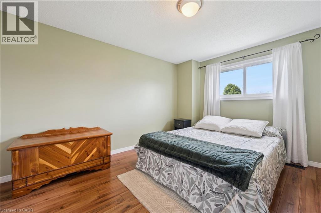 315 MAYVIEW Crescent Unit# B thumbnail 22