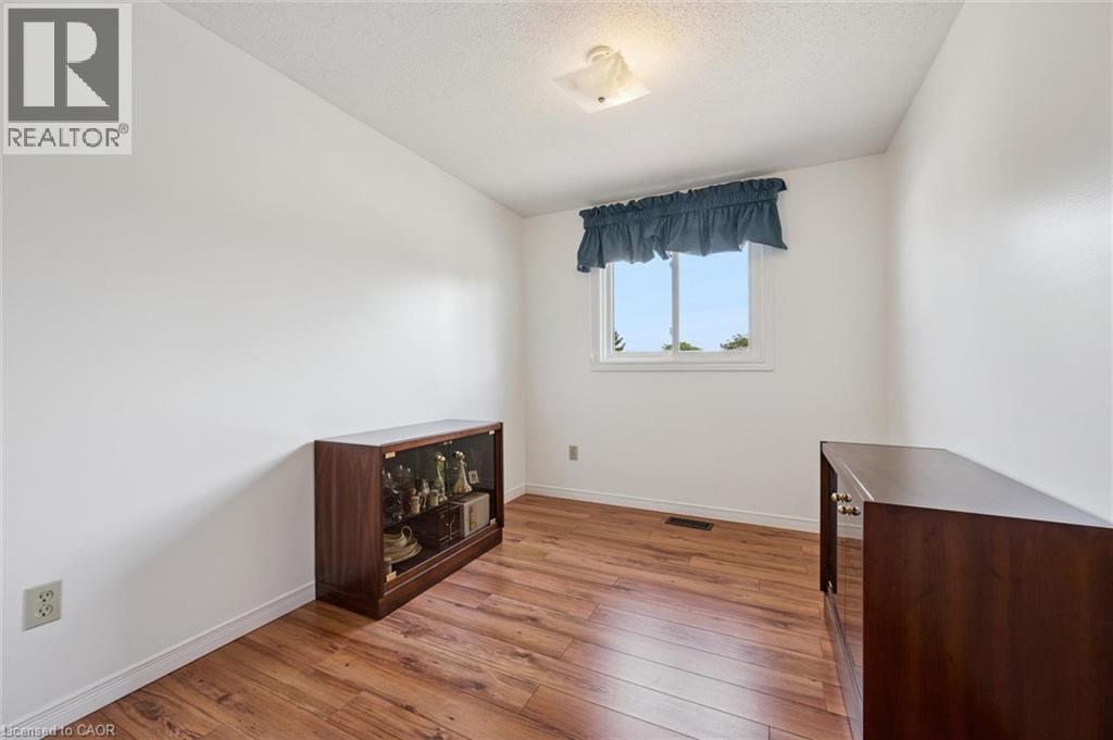 315 MAYVIEW Crescent Unit# B thumbnail 25
