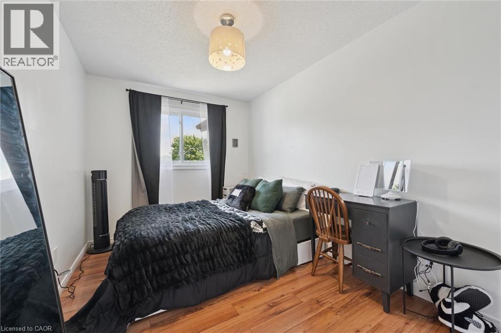 315 MAYVIEW Crescent Unit# B thumbnail 27