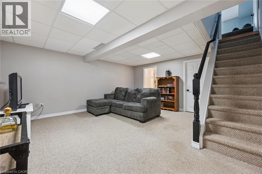 315 MAYVIEW Crescent Unit# B thumbnail 32