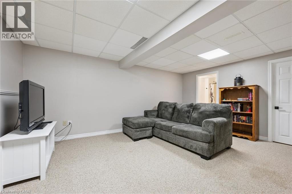 315 MAYVIEW Crescent Unit# B thumbnail 33