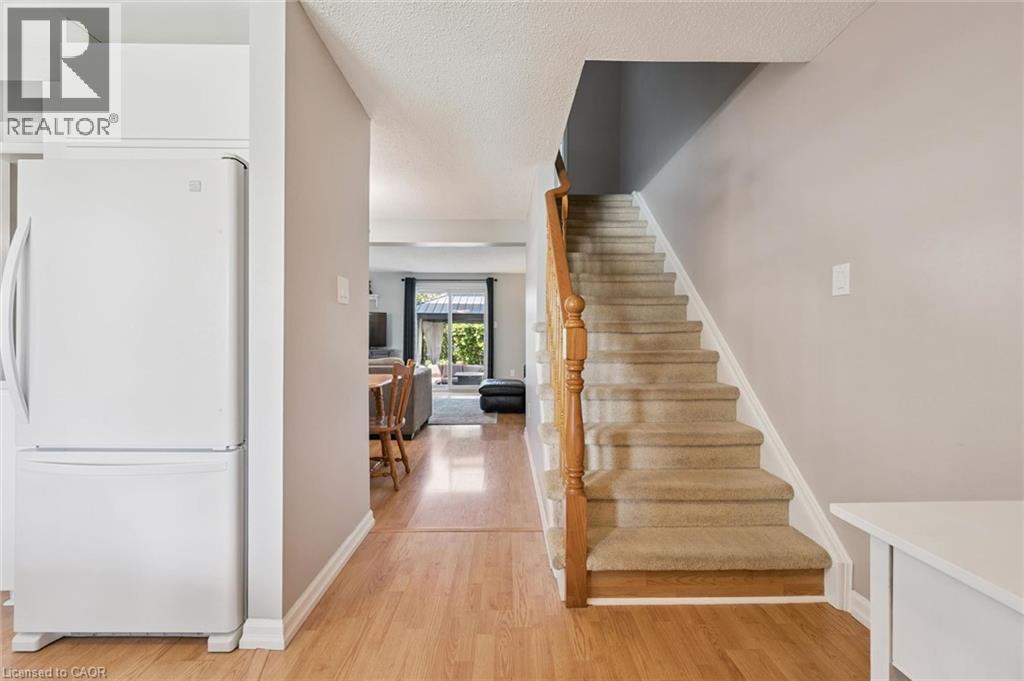 315 MAYVIEW Crescent Unit# B thumbnail 7