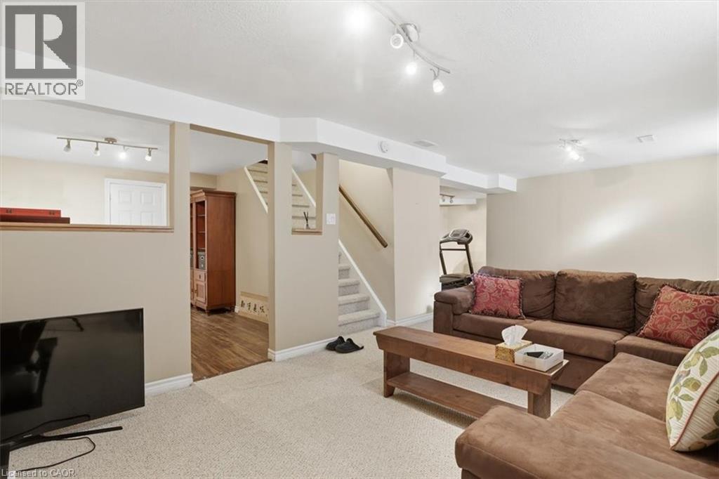 113 GLENECHO Court thumbnail 34