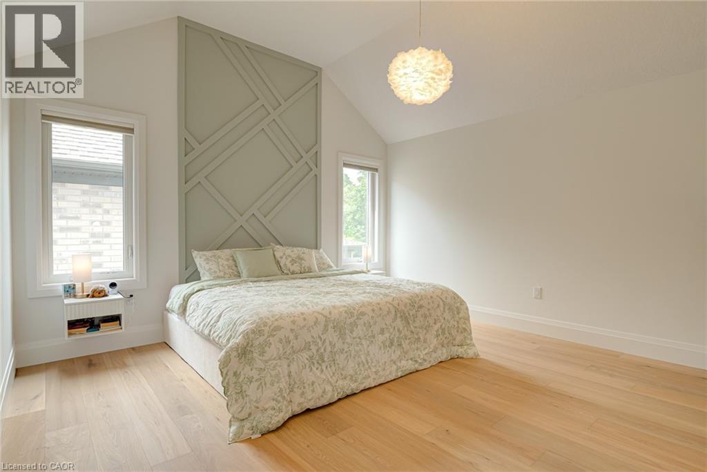 90 MARGARET Avenue N Unit# A thumbnail 32